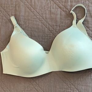 Soma Vanishing Back Wireless Bra